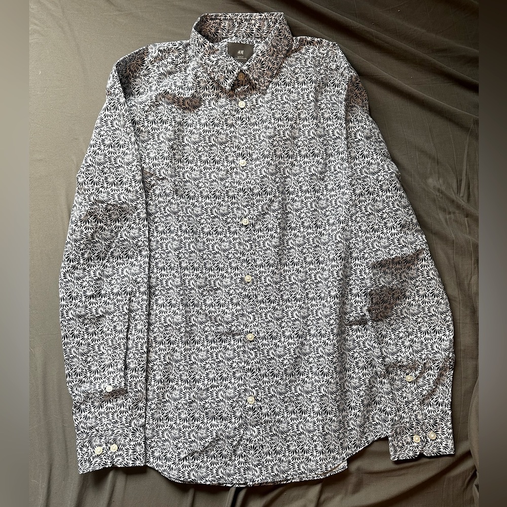 H&M Button Up Dress Shirt - New with Tags, M